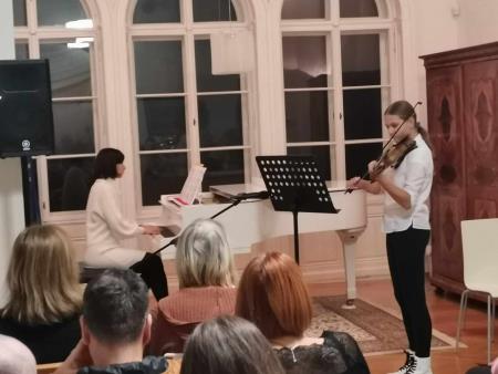 Miklavžev koncert mladih glasbenikov Hudournikov (9)